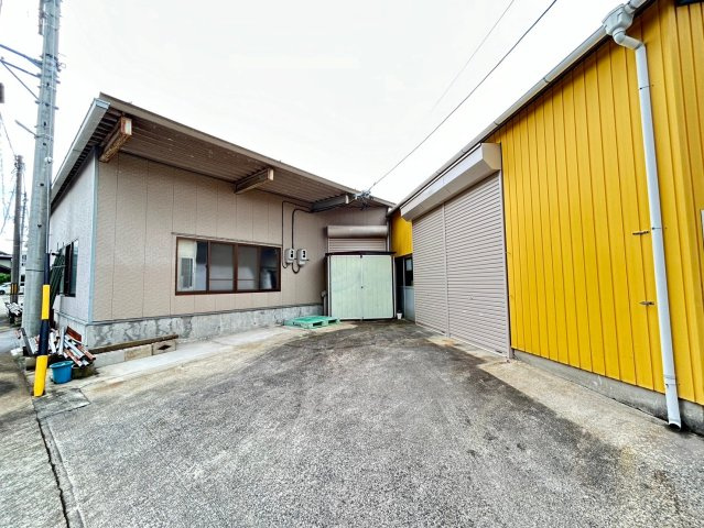 安城市姫小川町姫貸倉庫の駐車場