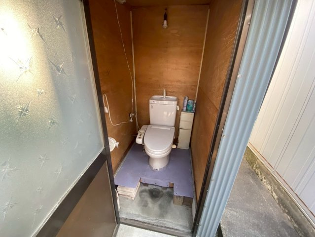 安城市姫小川町姫貸倉庫のトイレ