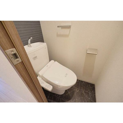 【トイレ】 | La Douceur西天満 | シンプルなトイレです