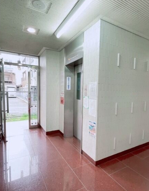 Collection中崎Ⅱ　BRAVI不動産のエントランス