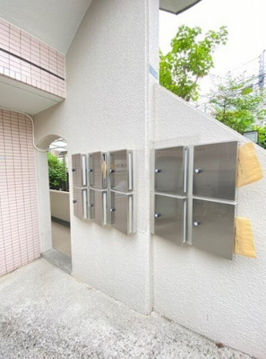 【エントランス】 | 友愛コーポ | 落ち着いたエントランスです