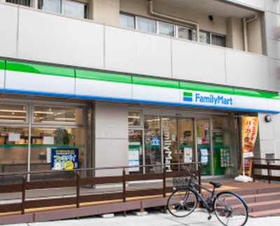 【周辺】 | 友愛コーポ | ファミリーマート 新宿戸塚警察署前店まで777ｍ