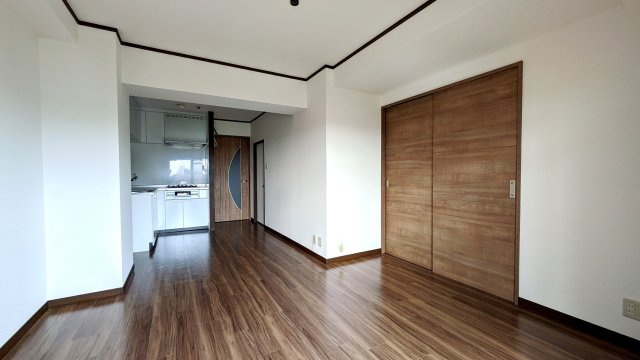 【居間・リビング】