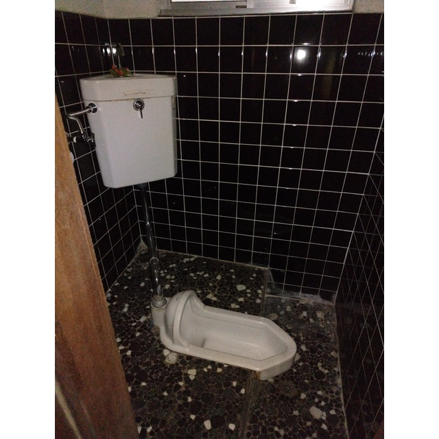 岐阜市福光東３丁目の店舗一部のトイレ