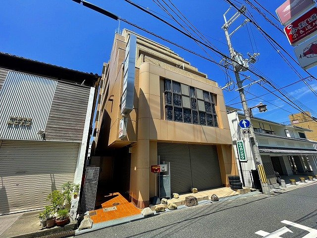 なら漢方ハイツの外観|キレイな外観です。