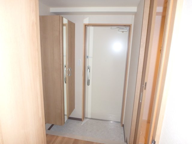 MOE　MUSASHIKOSUGI【モエムサシコスギ】の玄関|他のお部屋の参考写真となります。