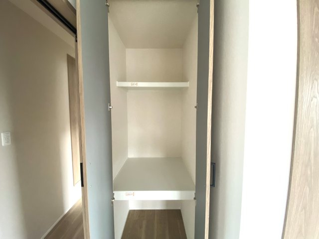 マ・メゾン　佐伯区藤の木二丁目　№95の収納|7.2帖の
小さな収納