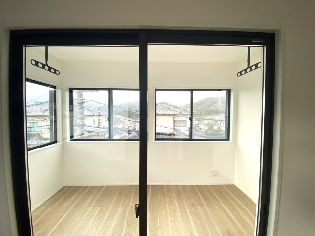 マ・メゾン　佐伯区藤の木二丁目　№95の収納|主寝室の収納