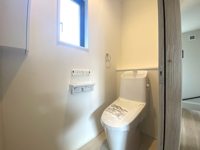 マ・メゾン　佐伯区藤の木二丁目　№95のトイレ|1階