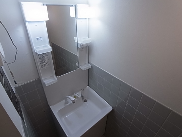 神戸市長田区長田天神町１丁目の賃貸マンションの洗面所