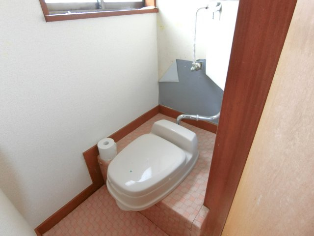 茂原市下永吉貸家のトイレ