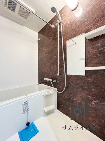 エルメディオ千種の浴室