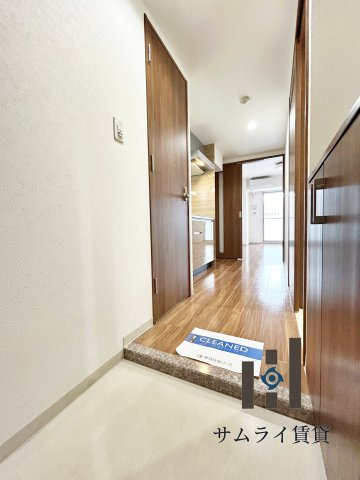 エルメディオ千種の玄関