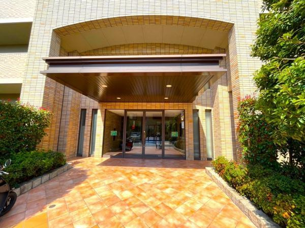 トーカンジェネラス香里丘ステラシティのエントランス|エントランス■物件内覧・資金計画相談・住宅ローン相談、リフォーム相談、お問合せ受付中■
※当日・翌日のご内覧、ご相談はお電話でのお問合せがスムーズです！