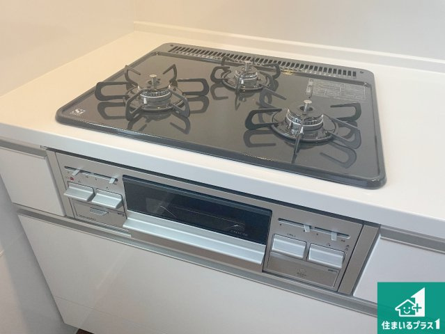 神戸市長田区上池田　未入居の設備|ダブル高火力Ｓｉセンサー付きコンロ！３口あるので、まとめて料理をする時も大活躍！
