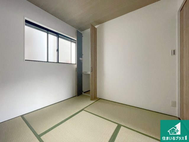 神戸市長田区上池田　未入居の和室|一室あると便利な和室は客間としてだけでなく、小さなお子様のプレイルームや食後のくつろぎスペースとしてもご利用いただけます。収納もついていますので大活躍間違いなし！