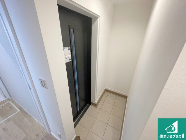 神戸市長田区上池田　未入居の玄関|シューズボックスにはたくさんの靴が収納できるので玄関周りはいつもスッキリ！ご家族が増えても安心！