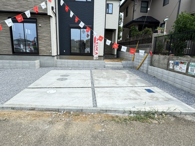 鎌ヶ谷市道野辺中央１丁目新築戸建（道野辺中央３期）の駐車場|駐車スペース・並列２台駐車可