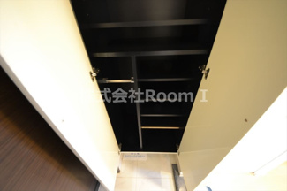 【設備】 | クラウンハイム北心斎橋フラワーコート | シューズボックスです。