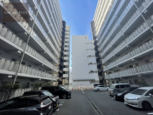 今福グランドハイツの駐車場