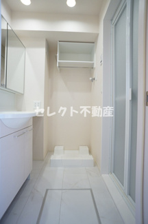 【その他】 | クレスト新地 | 【クレスト新地】203室内洗濯機置き場