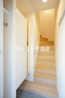 【玄関】 | クレスト新地 | 【クレスト新地】203玄関