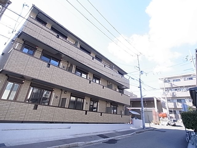 神戸市兵庫区中道通９丁目のアパートの外観