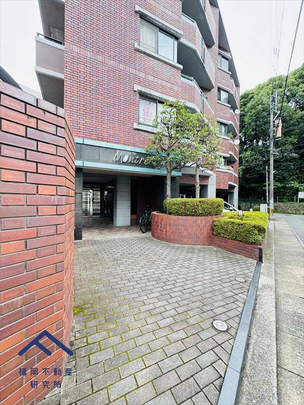 モントーレ平和のエントランス