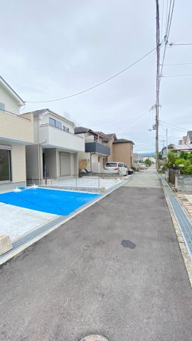 山口町名来2丁目の前面道路含む現地写真|前面道路含む現地写真