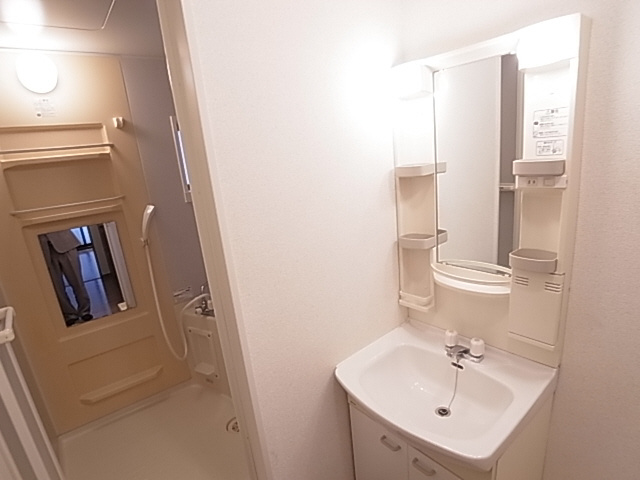 神戸市須磨区北落合４丁目のアパートの洗面所|洗面