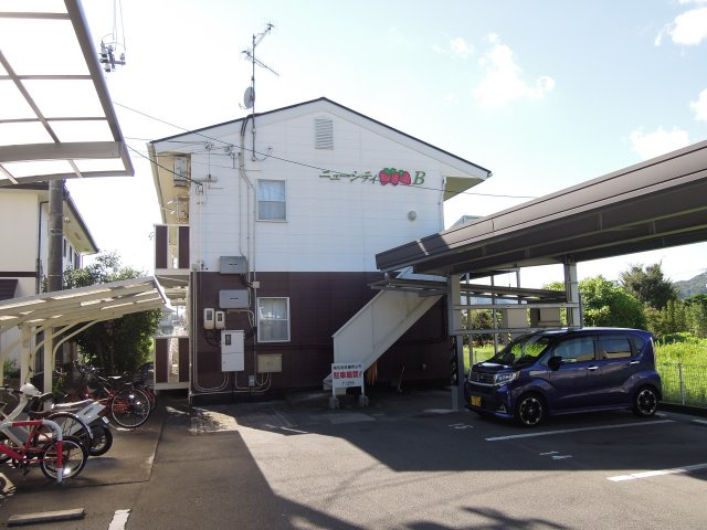 ニューシティＢの駐車場