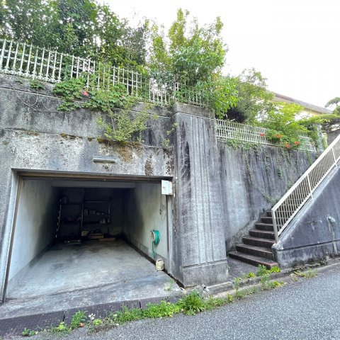 西宮市　中古戸建　宝生ケ丘1丁目の駐車場|駐車場