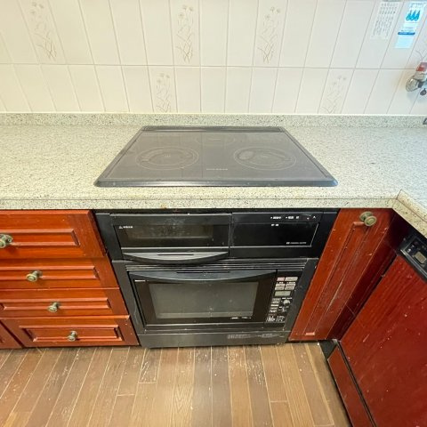 西宮市　中古戸建　宝生ケ丘1丁目のキッチン|IHヒーター