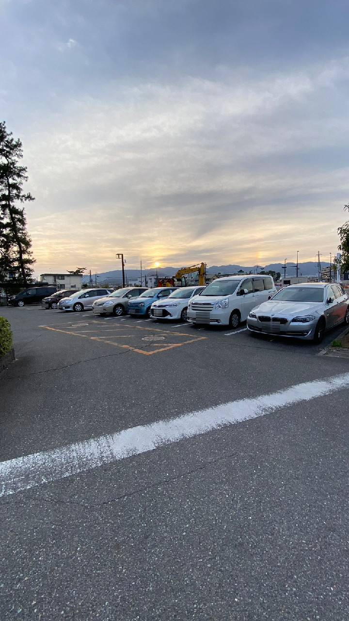 パラツィーナセシリア仁川弐番館の駐車場|駐車場