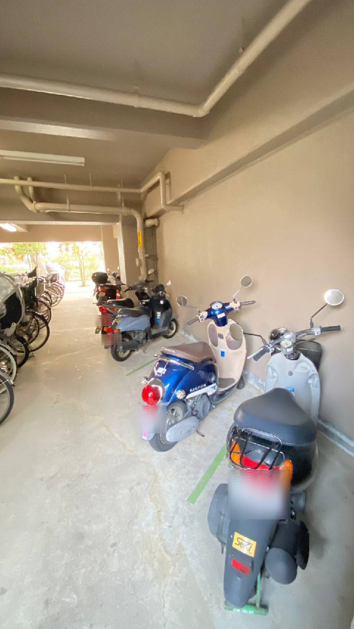 パラツィーナセシリア仁川弐番館のその他|バイク置き場