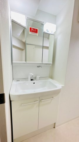 パラツィーナセシリア仁川弐番館の独立洗面台|独立洗面台