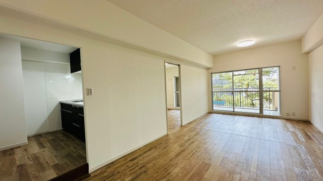 パラツィーナセシリア仁川弐番館の居間・リビング|居間・リビング