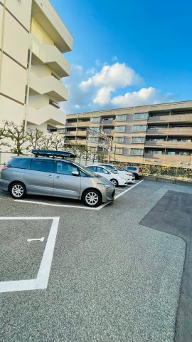 夙川ビューハイツＢ棟の駐車場|駐車場