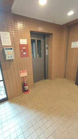 ファミール西宮今津のその他共用部分|エレベーター