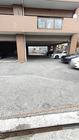 ファミール西宮今津の駐車場|駐車場