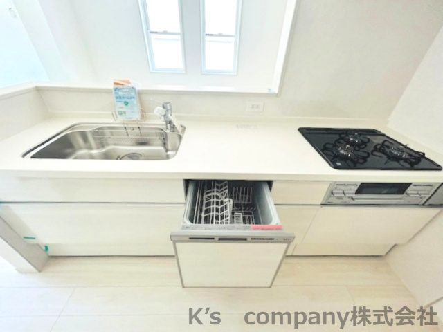 ◎茅ヶ崎市今宿　築未入居戸建　4号棟のキッチン|生活に便利な食洗器付き☆