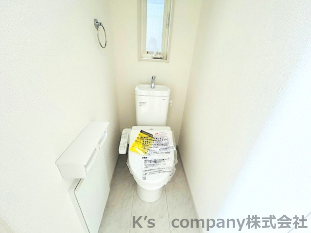 ◎茅ヶ崎市今宿　築未入居戸建　4号棟のトイレ|明るく清潔感のあるトイレ☆
