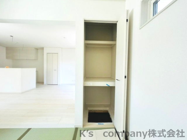 ◎茅ヶ崎市今宿　築未入居戸建　4号棟の収納|和室横は布団や衣類品など、さまざまなものを収納できます☆