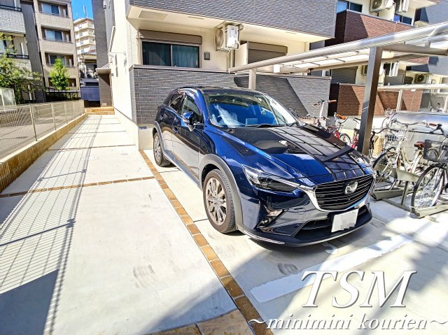 フジパレス萱島信和町Ⅲ番館の駐車場