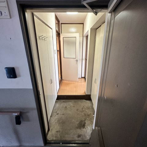 港北ハイツ２の玄関