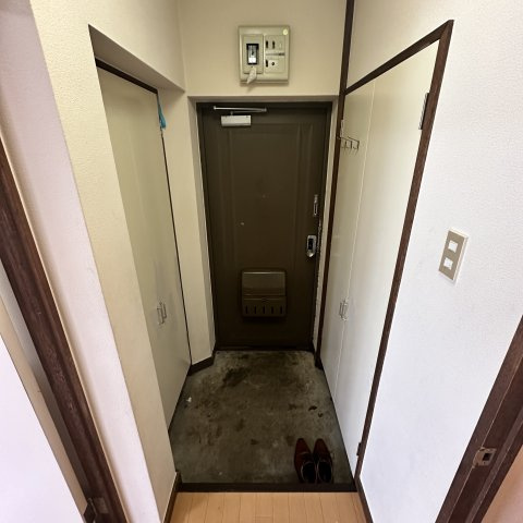 港北ハイツ２の玄関