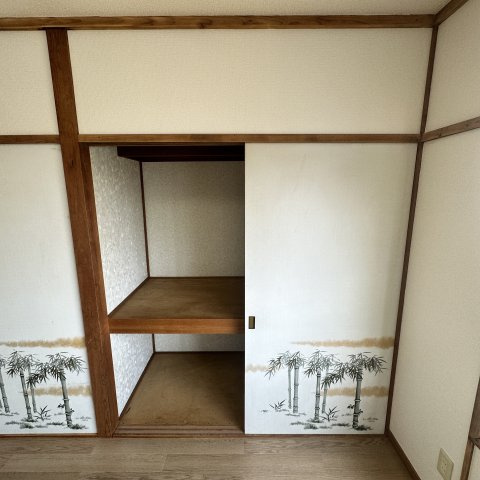 ハイツジャイケの収納
