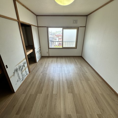 ハイツジャイケの洋室