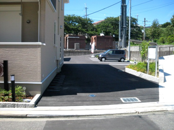 【駐車場】