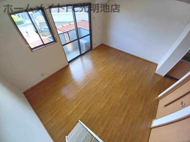 セジュール藤井A棟の居間・リビング